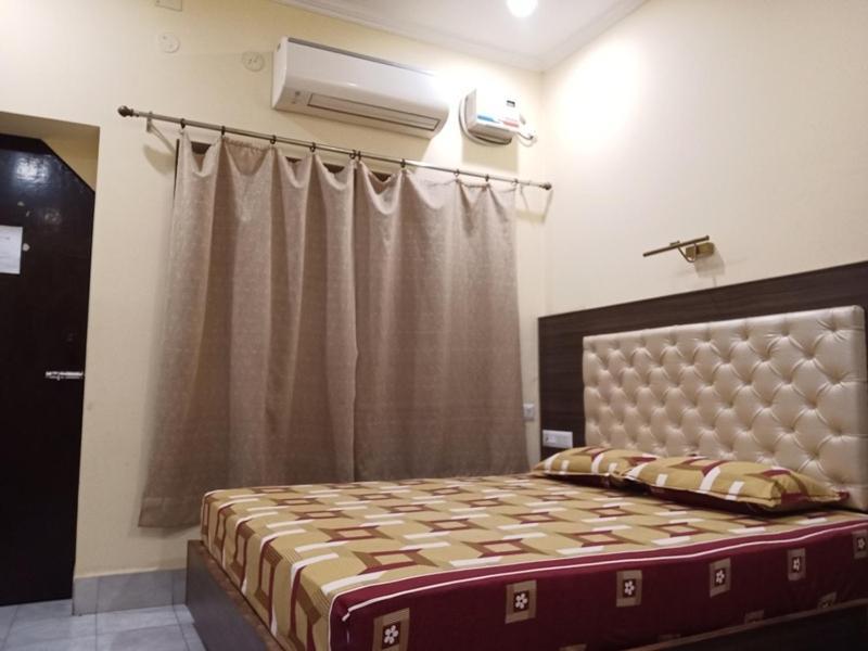 Scindhia pensión Varanasi Exterior foto