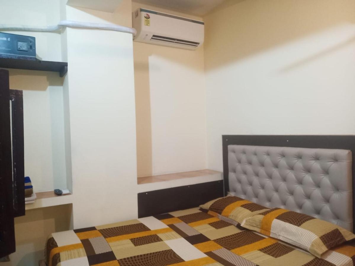 Scindhia pensión Varanasi Exterior foto