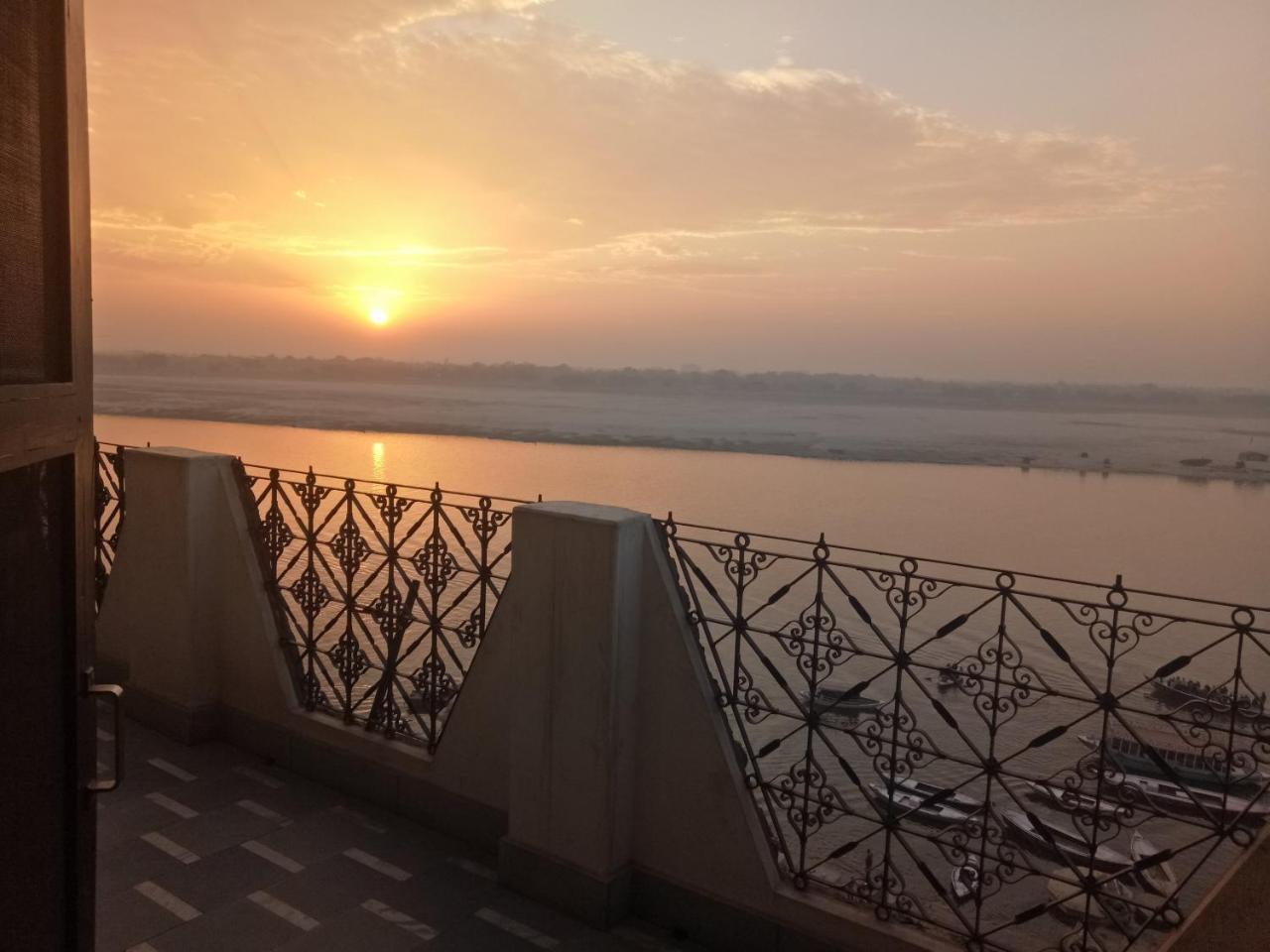 Scindhia pensión Varanasi Exterior foto